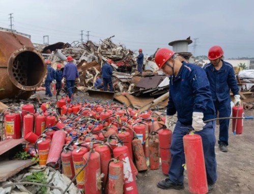 玩球通app公司开展环保双行动 党员先锋助力绿色攻坚